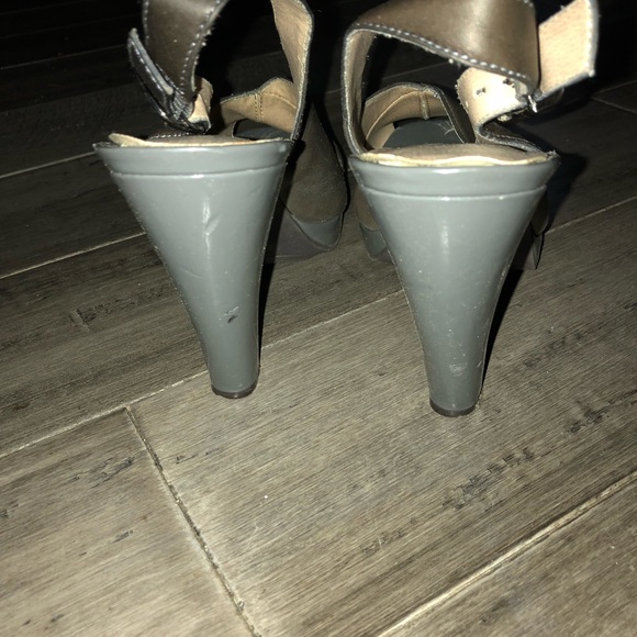 Shoes⭐️ - Picture 3 of 3